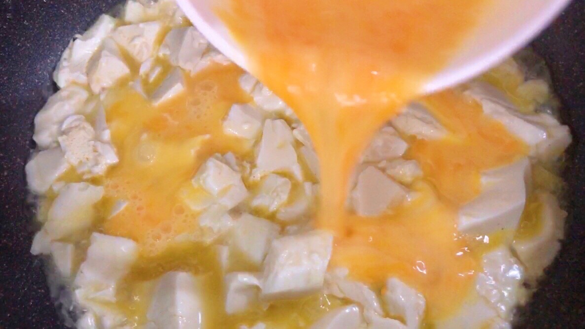 内脂豆腐新吃法，这样做超下饭