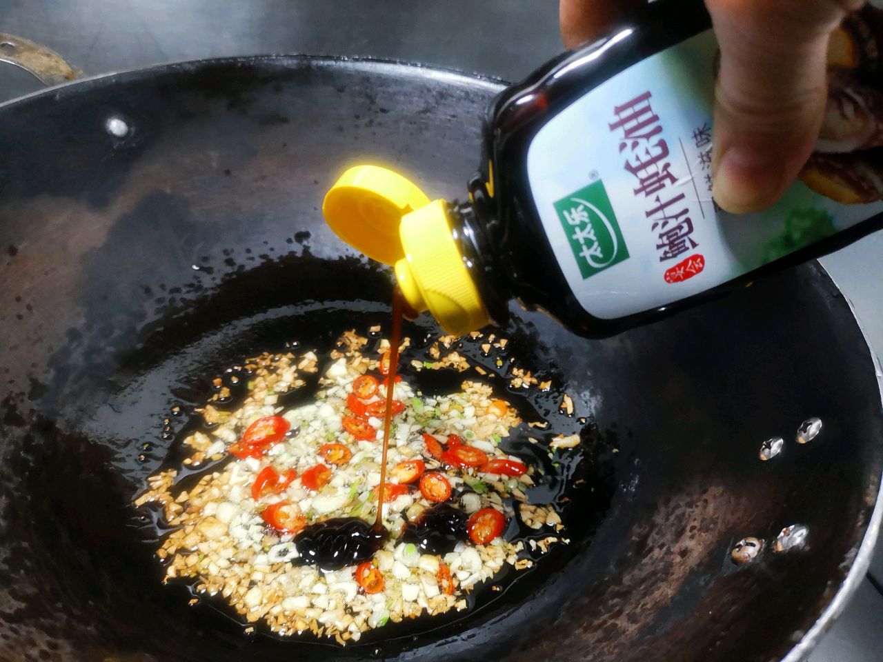 能吃出海鲜味蚝油金针菇
