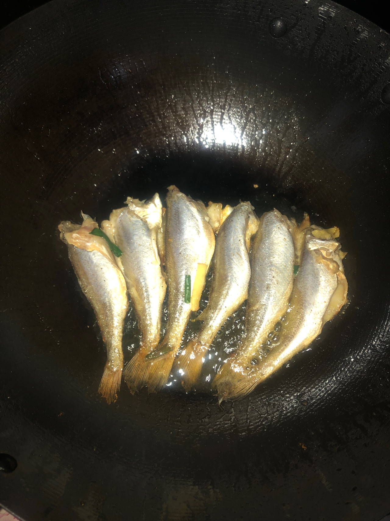 妮妈家常菜——盐煎黄鱼