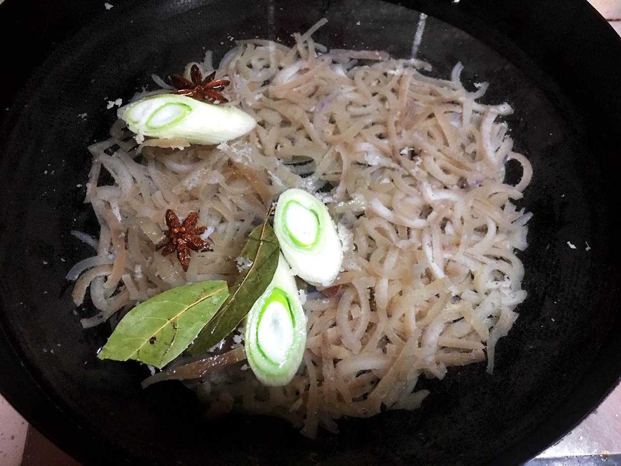 年菜—好吃的豌豆肉皮冻