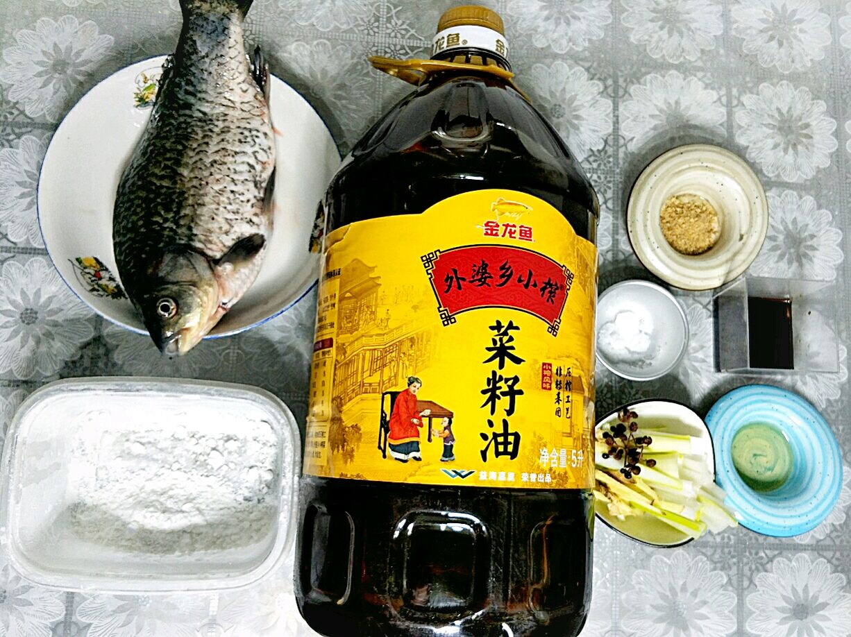 年年有余:福气鱼跃龙门
