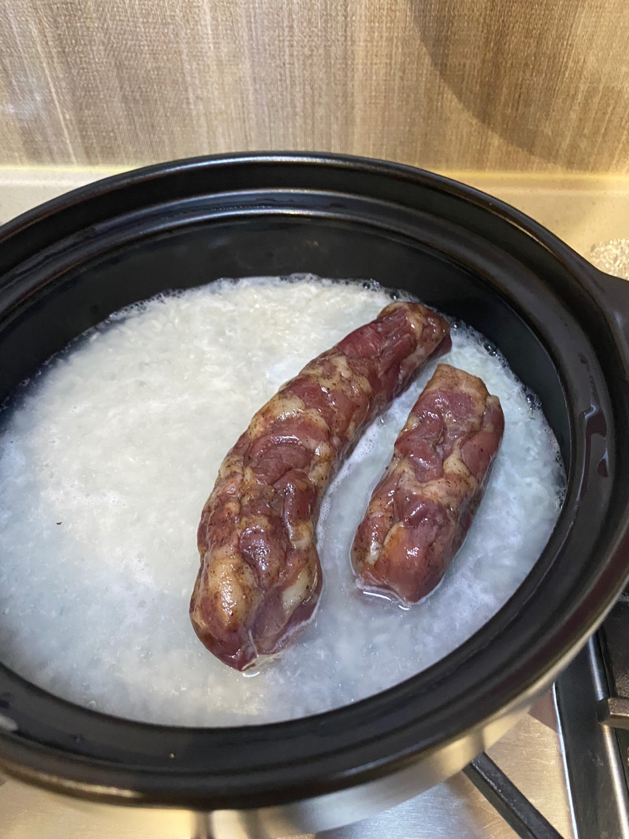 年味菜—鲍鱼香肠煲仔饭