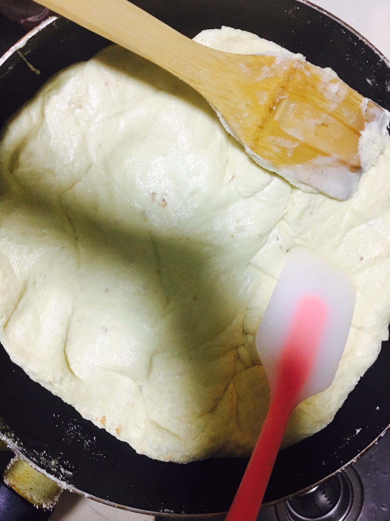 年味十足的坚果牛轧糖