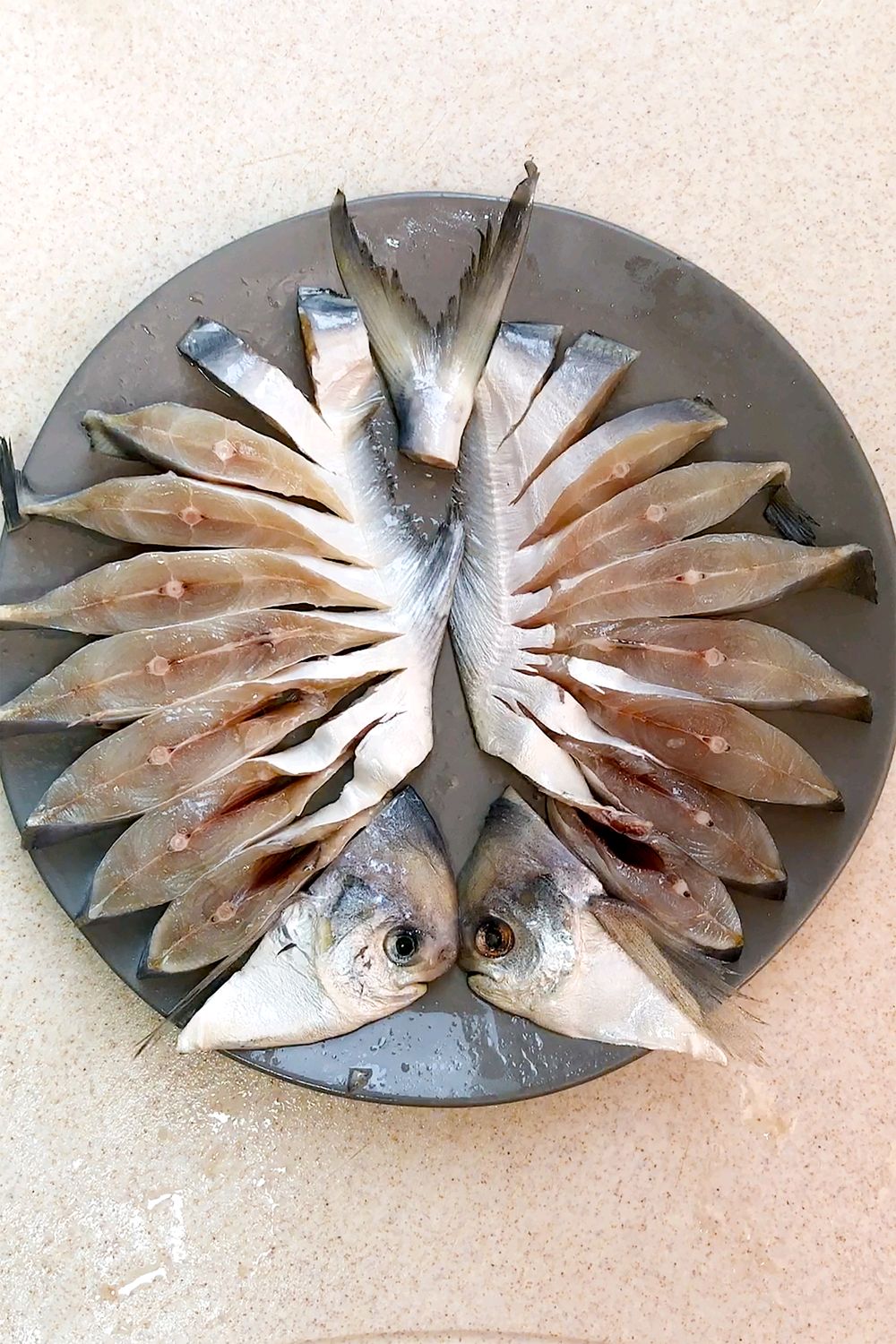年夜饭版清蒸银鲳鱼