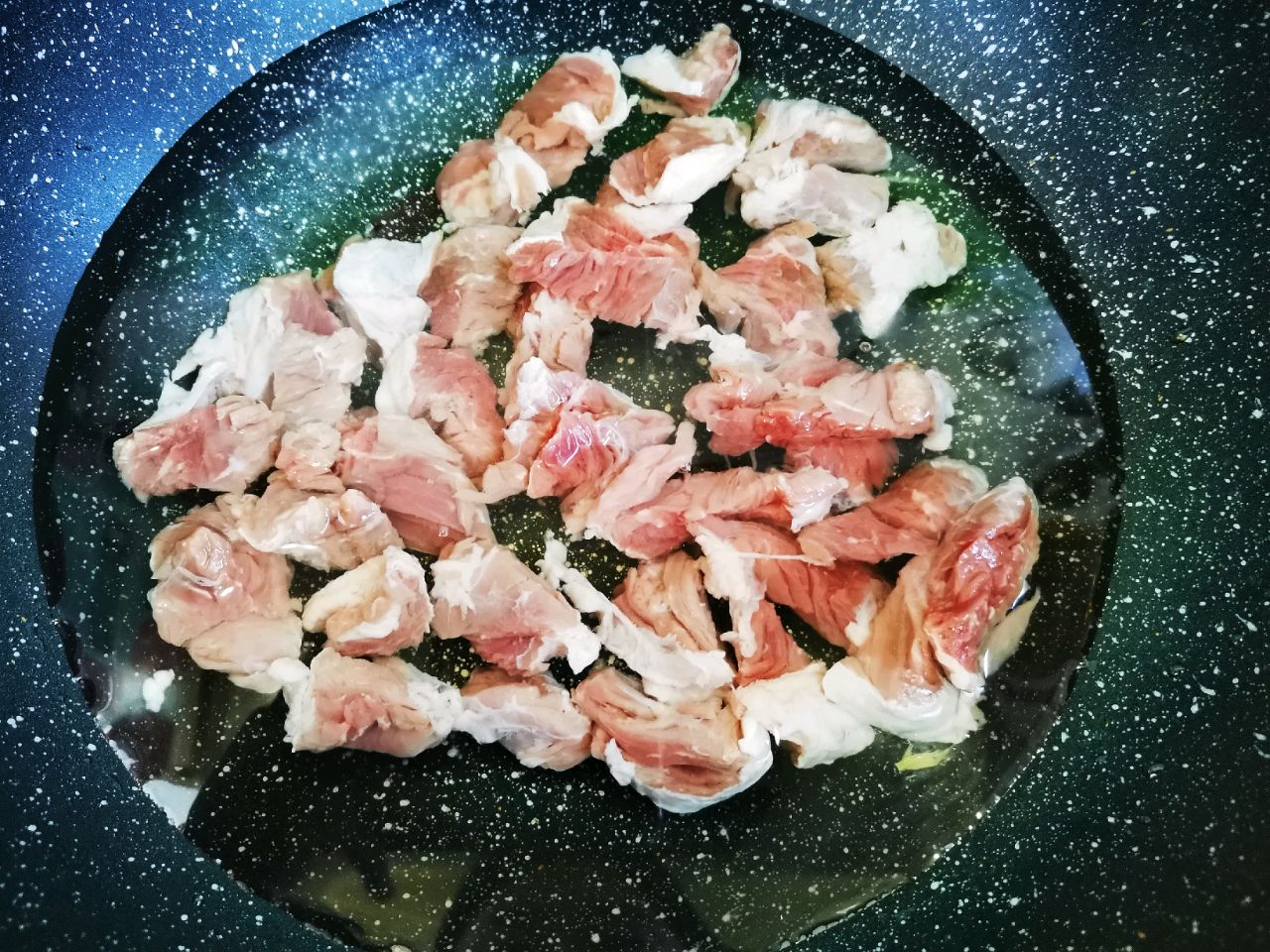 年夜饭菜单——牛腩炖柿子