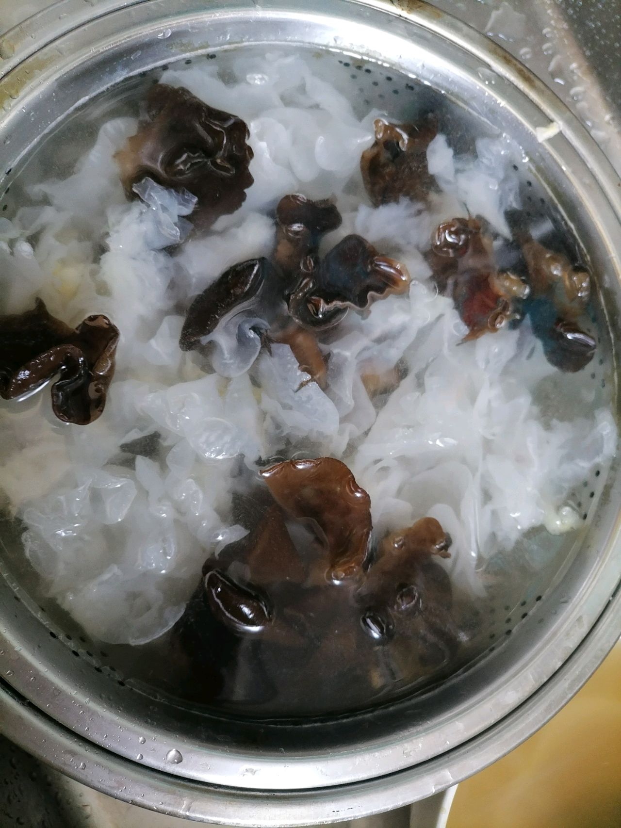 年夜饭菜谱~凉拌双耳