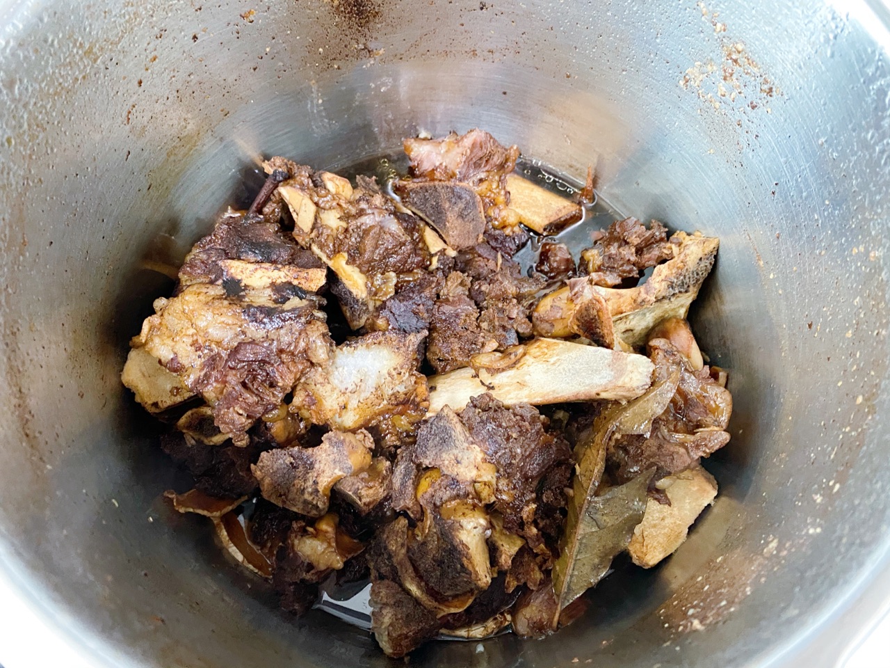 年夜饭丨红焖牛排骨
