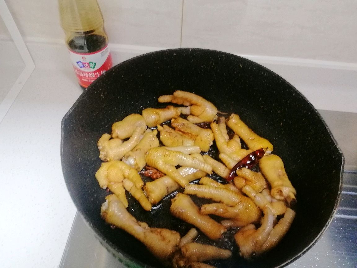 【年夜饭·红烧凤爪】