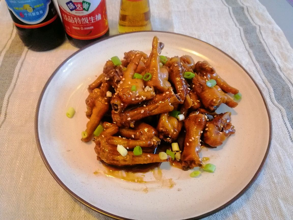 【年夜饭·红烧凤爪】