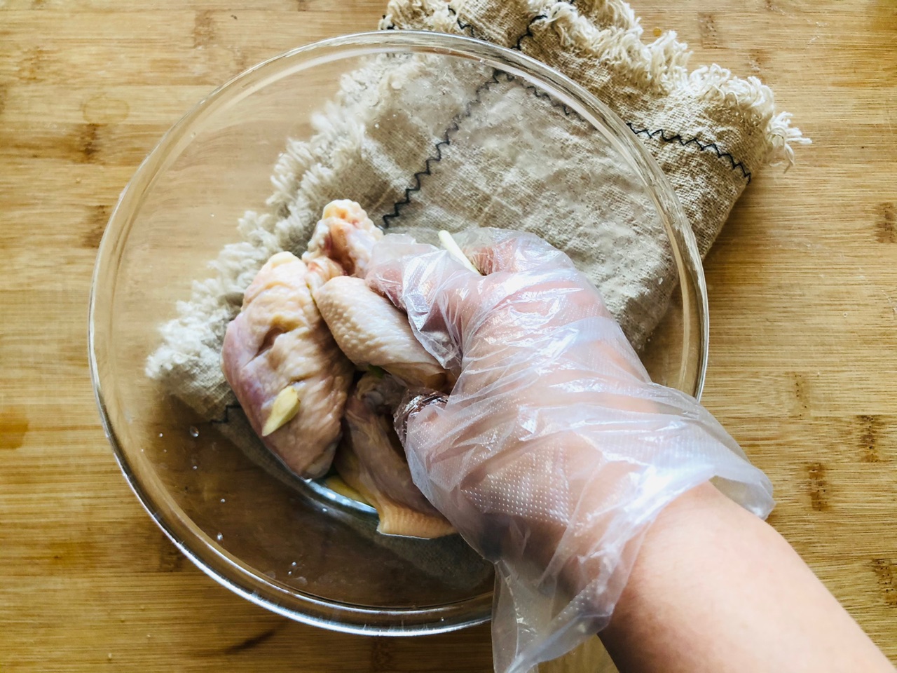 年夜饭快手菜：美极焗鸡翅