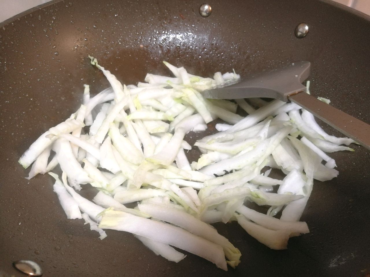 年夜饭快手菜，只需3步小白也能变大厨，白菜鱼香肉丝