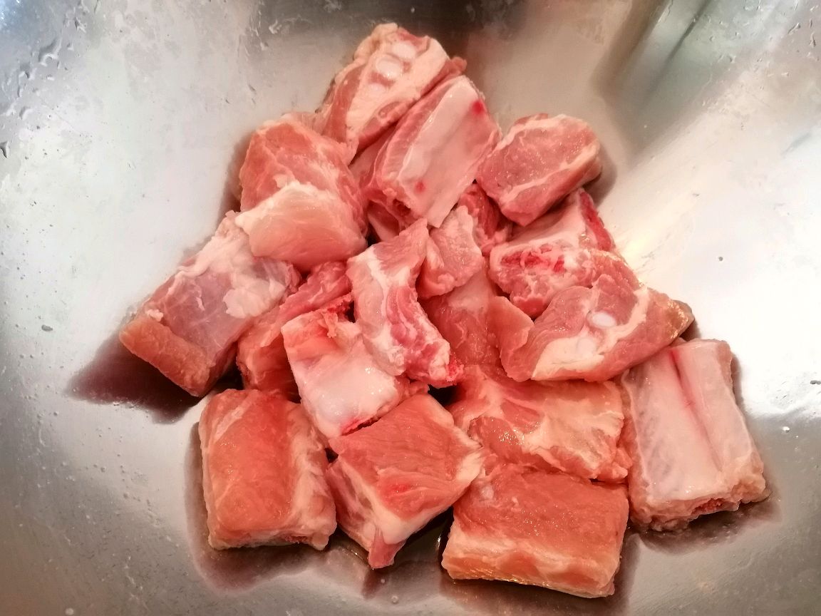 年夜饭～十秒钟学会的蒜香排骨