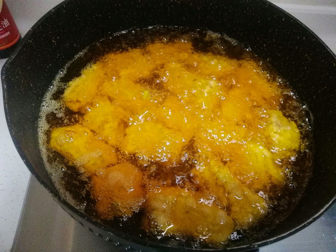 年夜饭～十秒钟学会的蒜香排骨