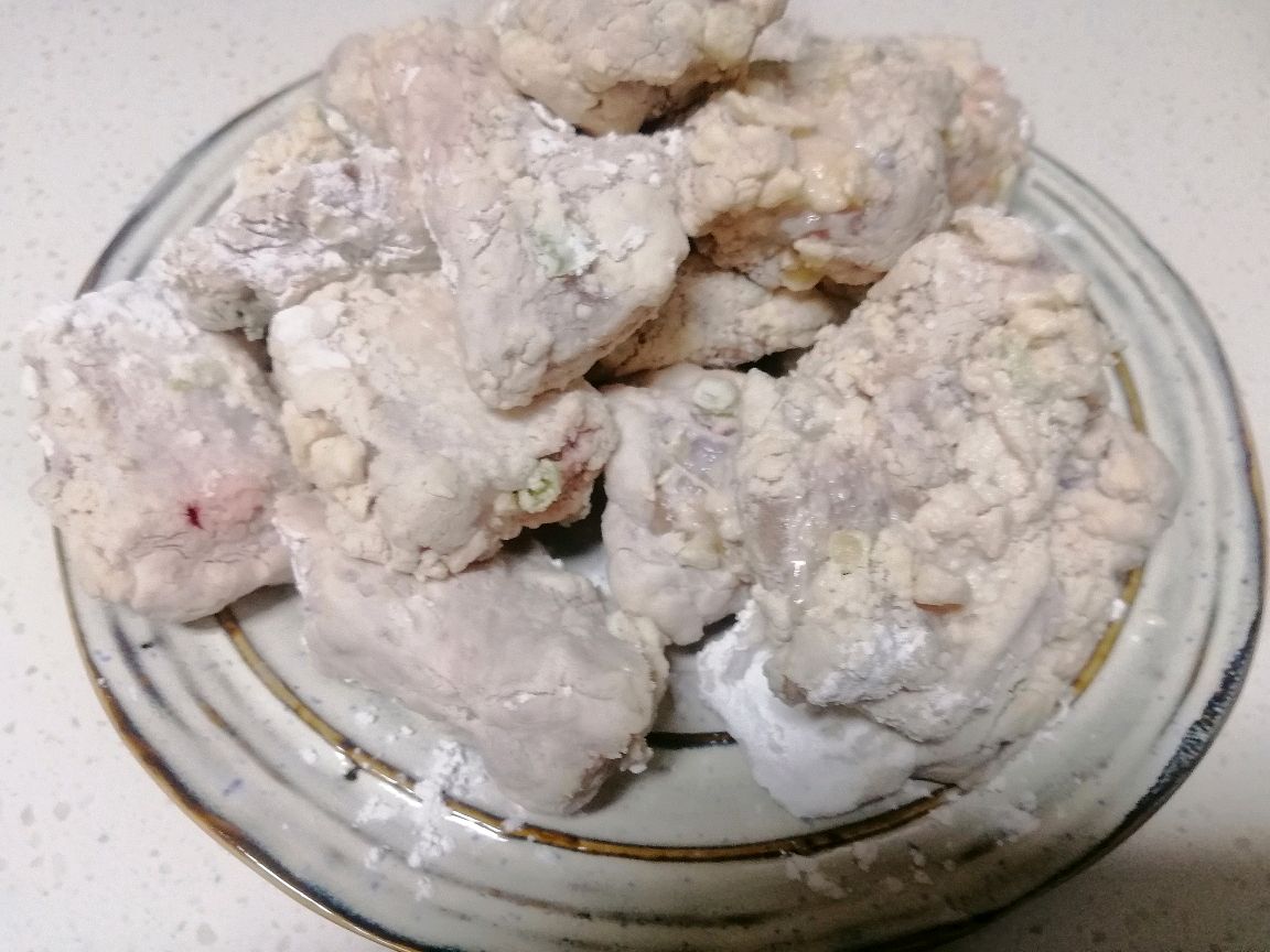 年夜饭～十秒钟学会的蒜香排骨