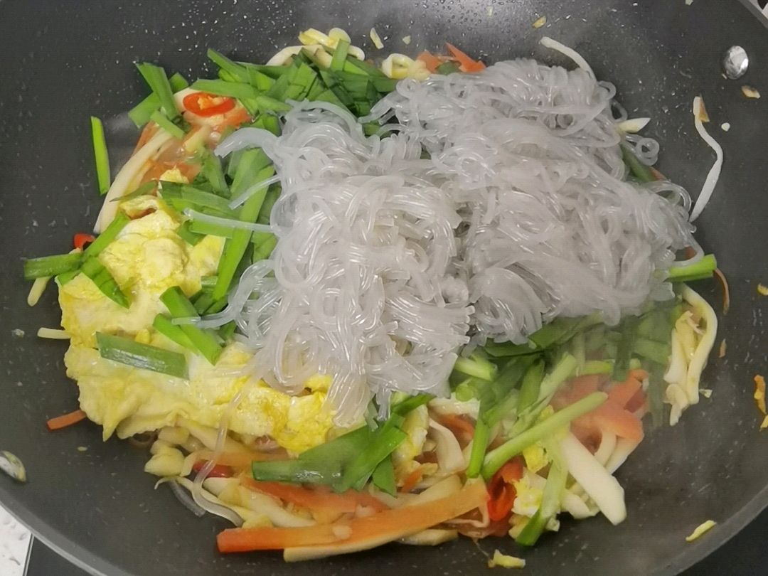 年夜饭素菜也出彩，杏鲍菇炒合菜，阖家欢乐超下饭