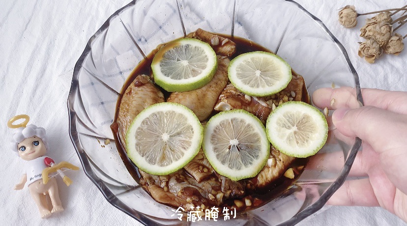 柠檬烤鸡翅，恨不得骨头都啃掉