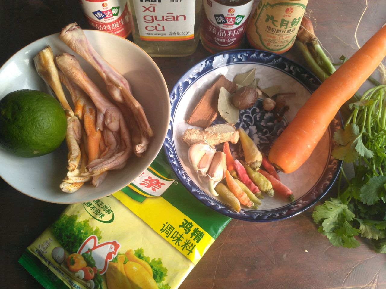 柠檬酸辣鸭爪