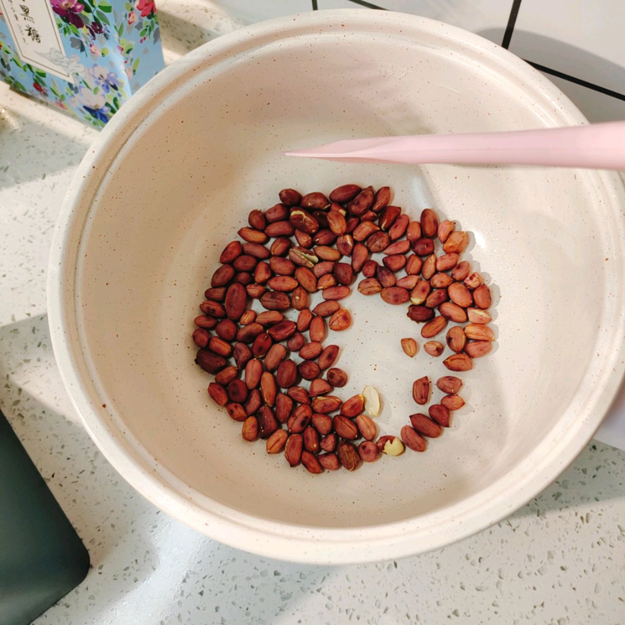 【牛奶花生露】