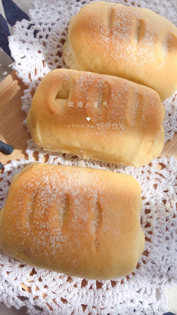牛奶面包卷