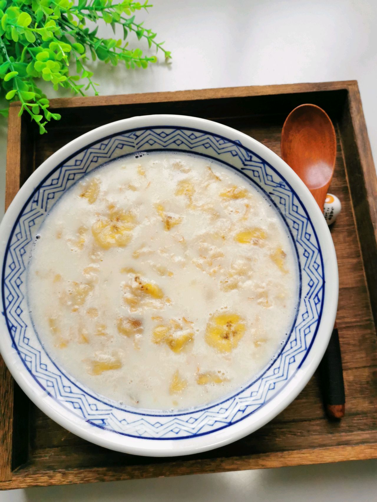 牛奶香蕉燕麦粥