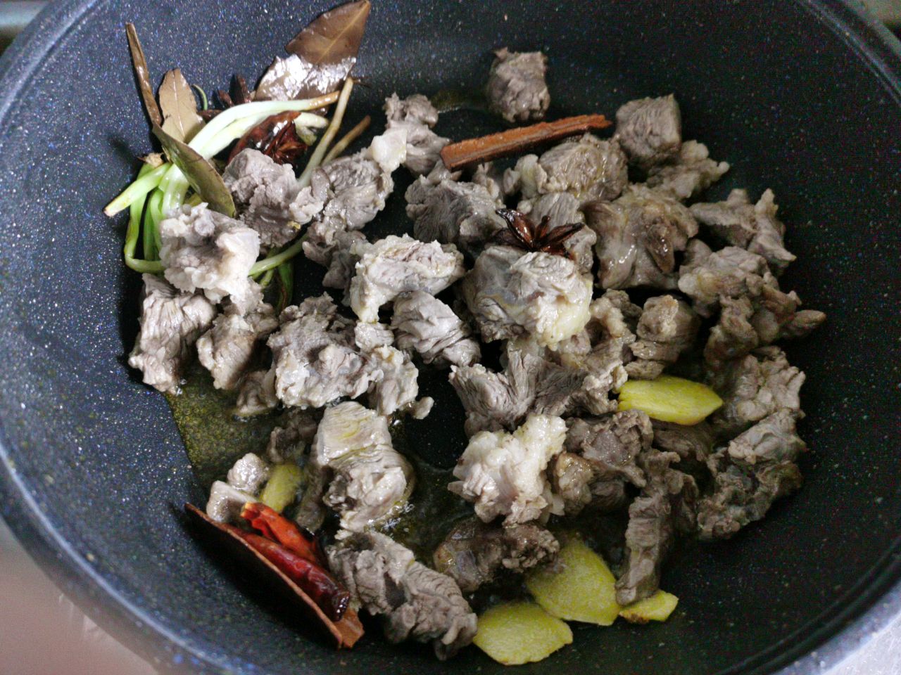 牛气冲天红烧牛肉生日蛋糕