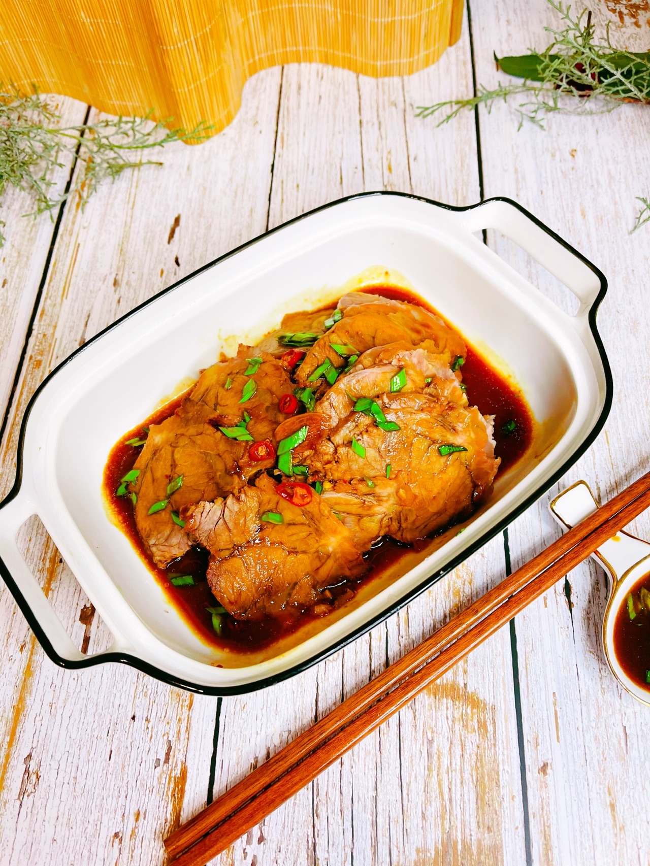 牛气冲天牛肉酱香