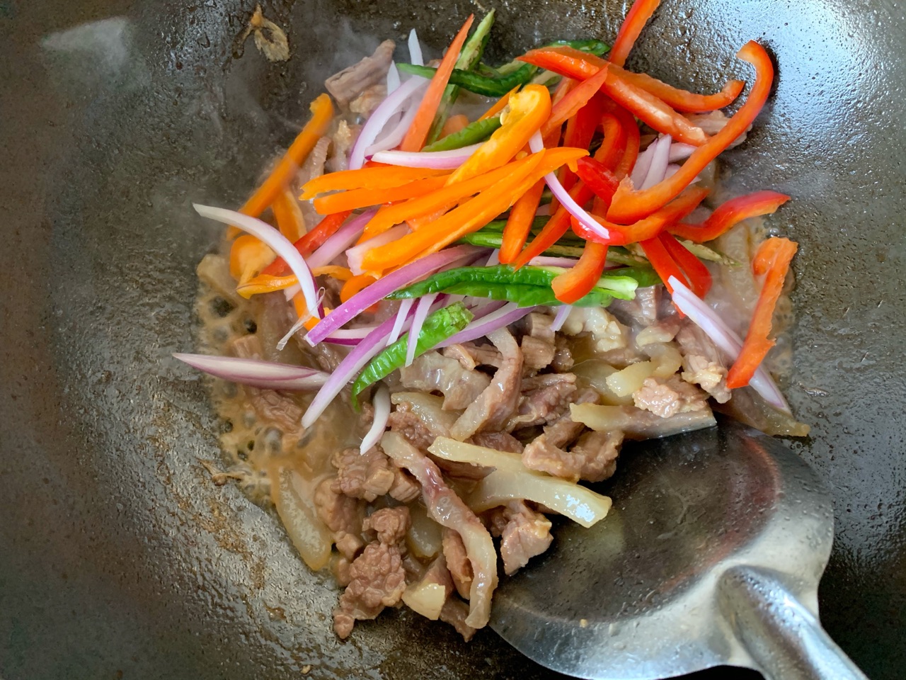 牛气冲天-双椒牛头肉