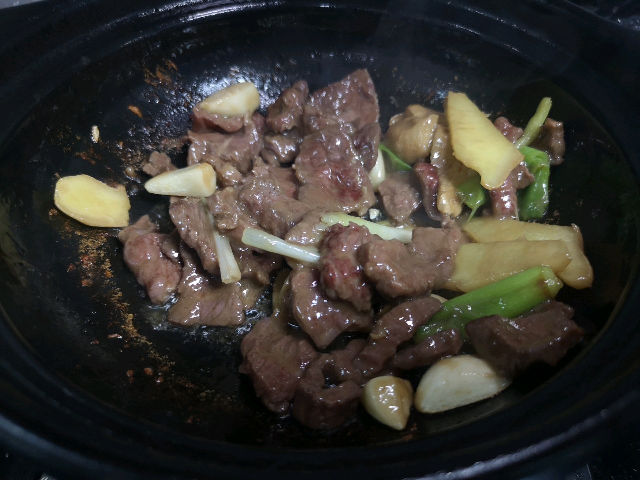 牛肉煲(简单懒人版)