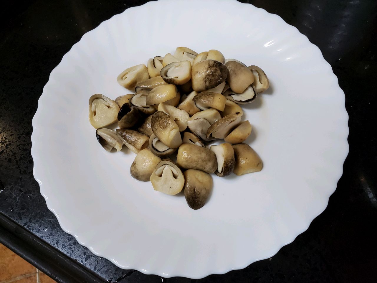 牛肉炒草菇