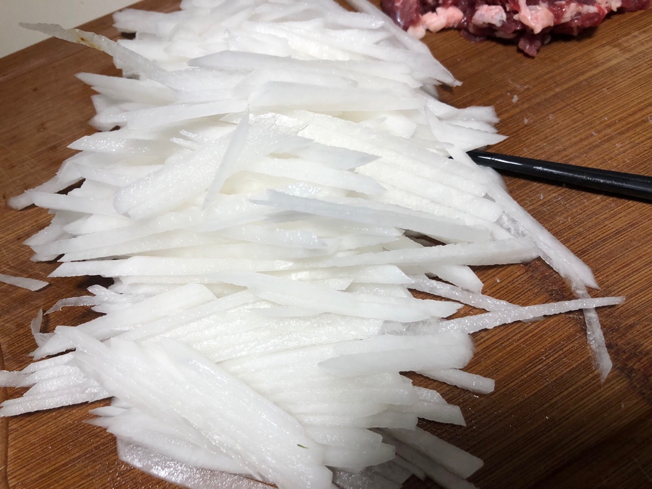 牛肉炒萝卜丝