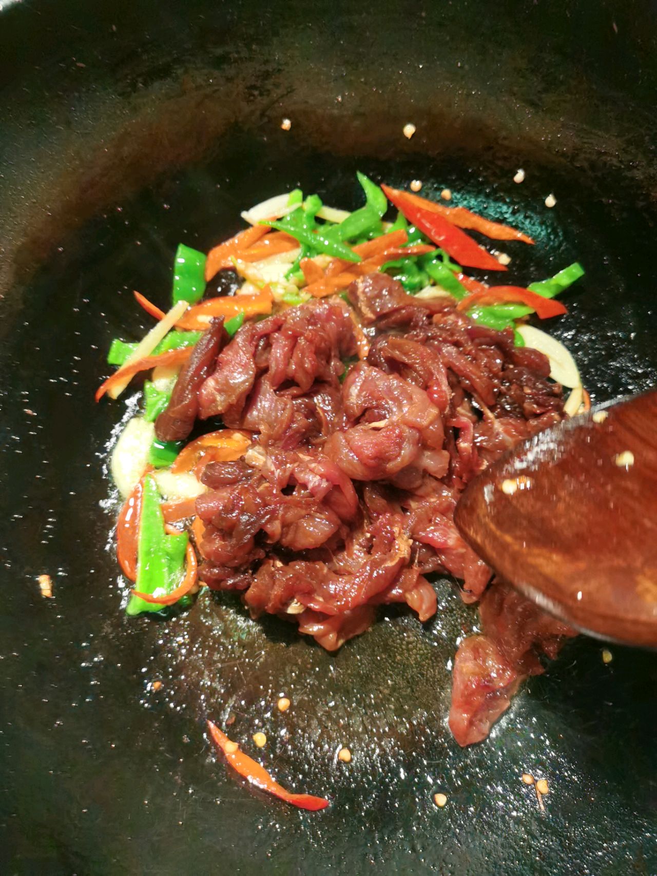 牛肉炒芹菜
