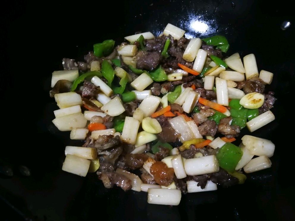 牛肉炒酸藕酸罗卜