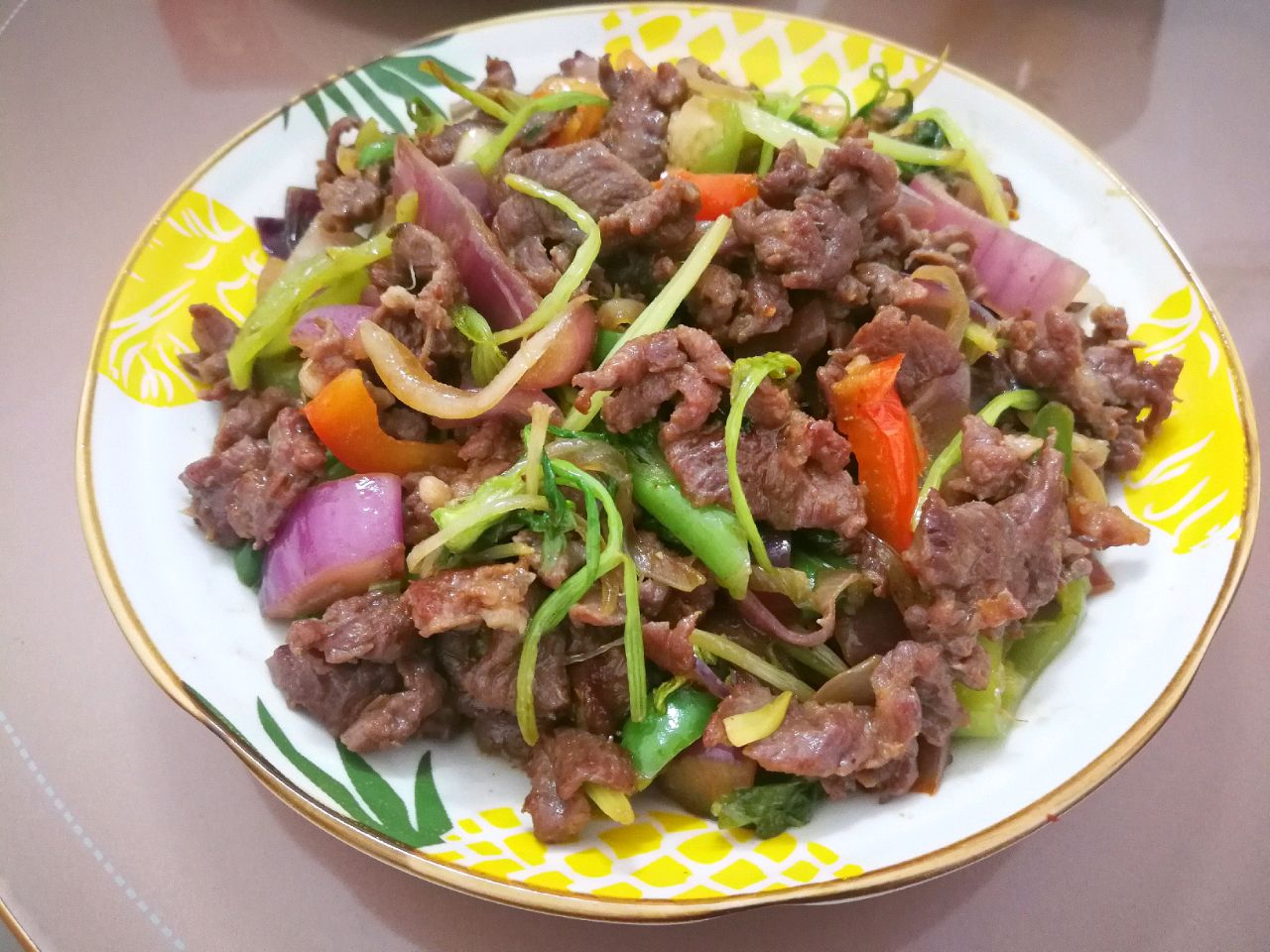 牛肉炒洋葱