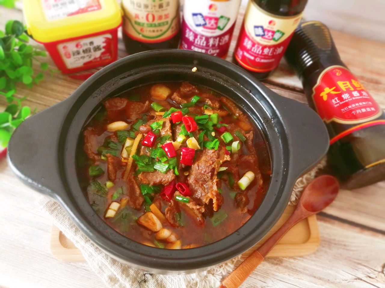牛肉豆腐煲