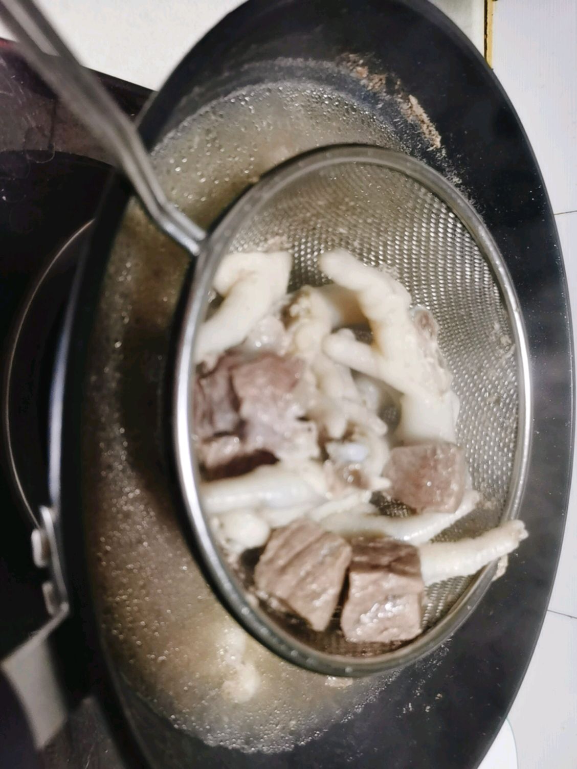 牛肉凤爪火锅
