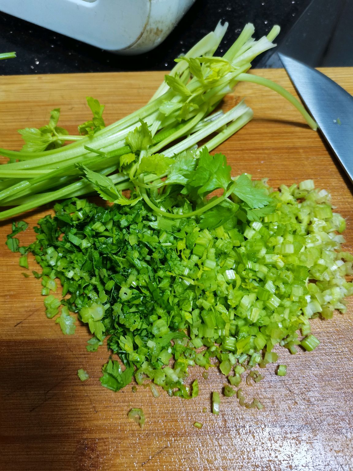 牛肉胡萝卜芹菜丸子