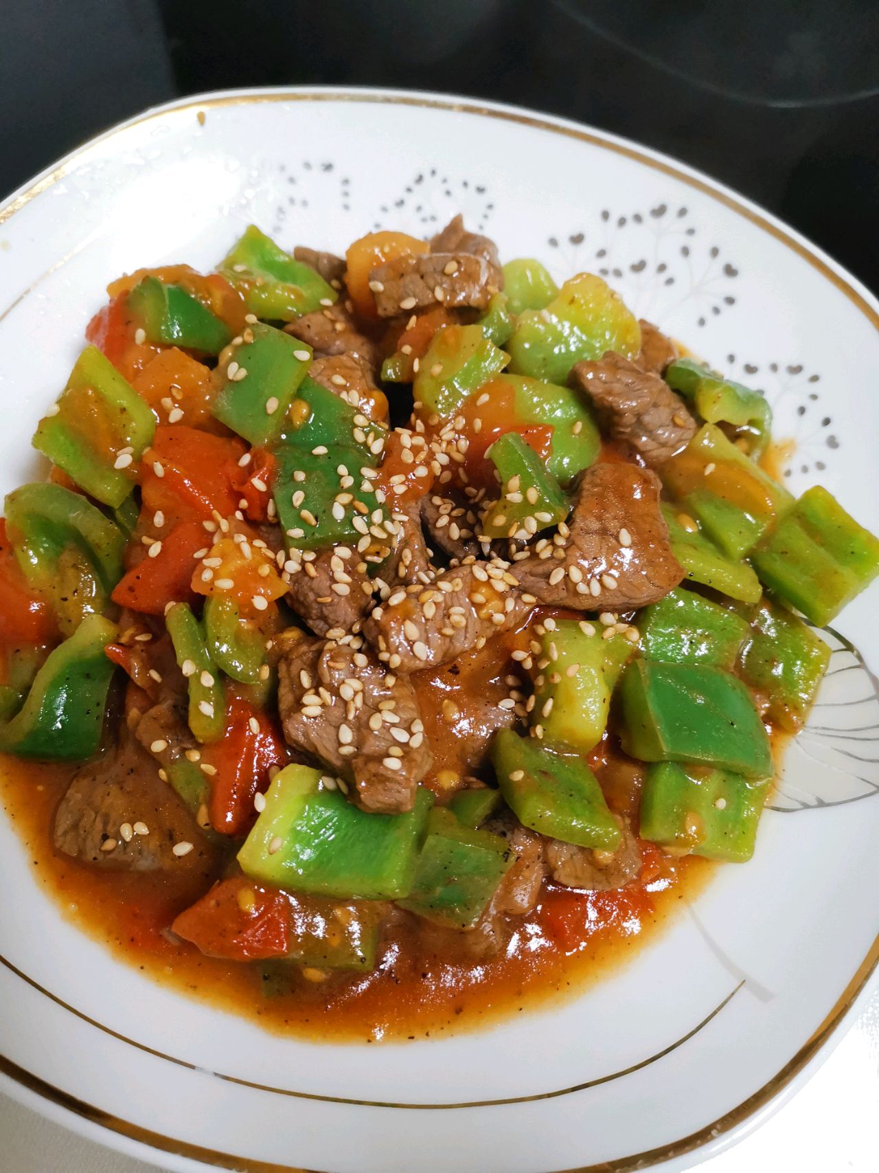 牛肉粒炒青椒