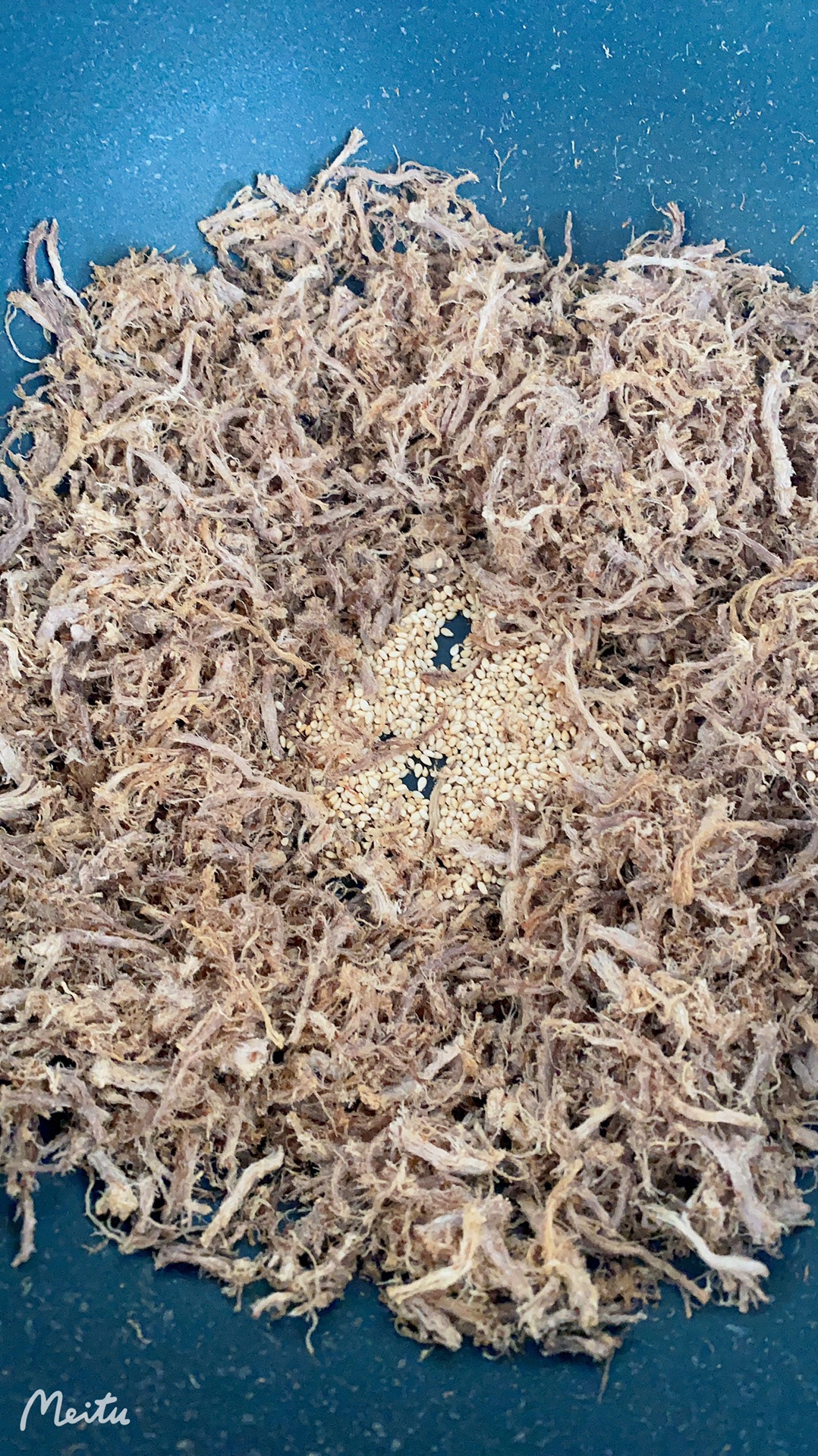 牛肉松饭团（内附不粘锅自制牛肉松）