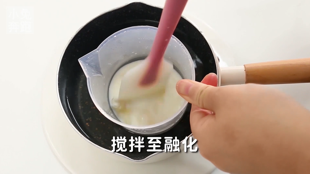 牛乳罐子蛋糕的做法，小兔奔跑甜品教程