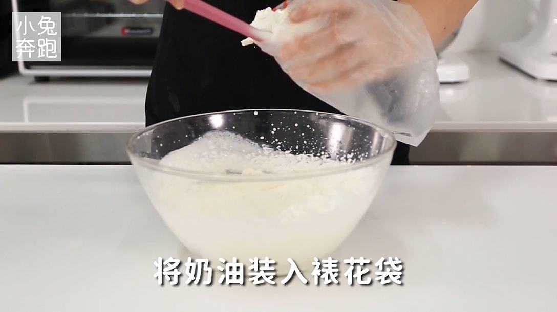 牛乳罐子蛋糕的做法，小兔奔跑甜品教程