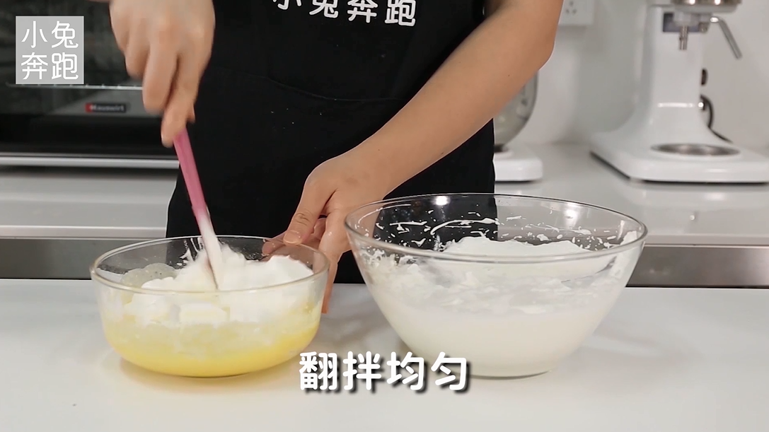牛乳罐子蛋糕的做法，小兔奔跑甜品教程