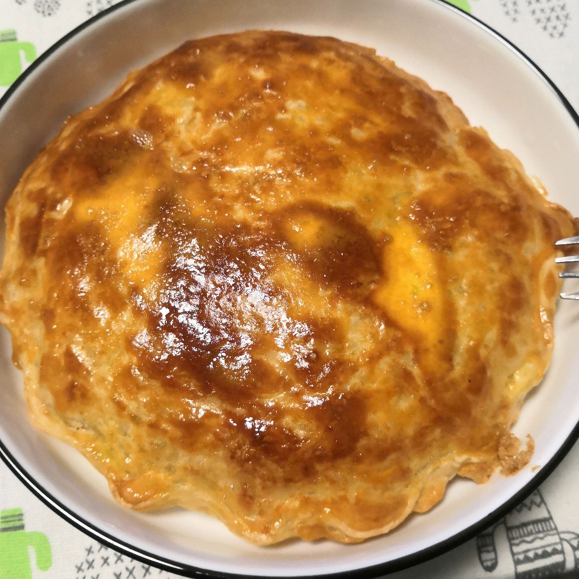 牛油果脆皮馅饼