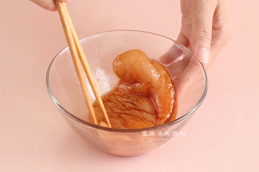 牛油果鸡肉藜麦塔塔
