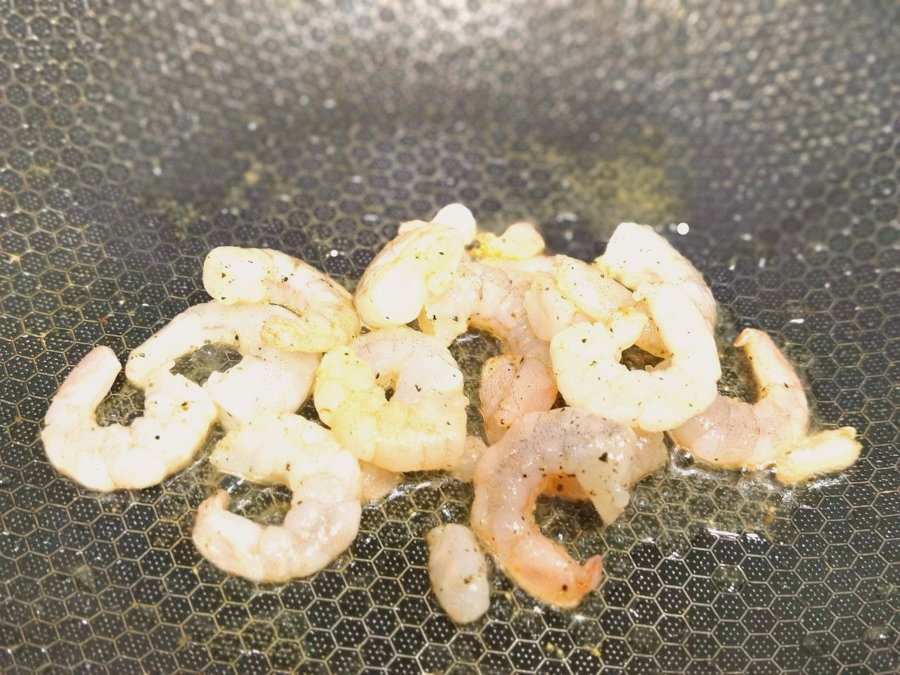 牛油果虾仁炒饭