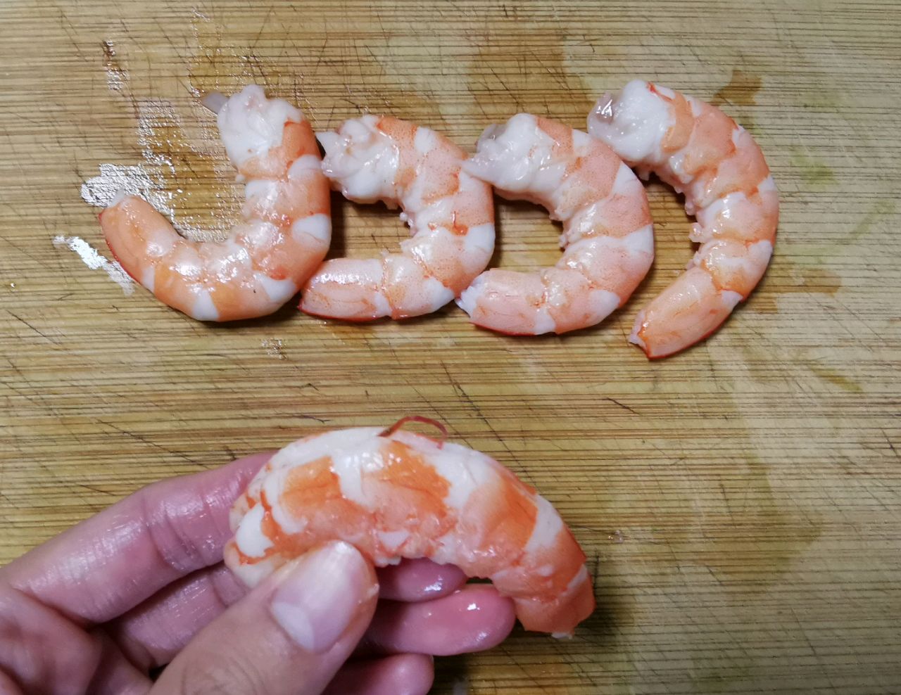 牛油果虾仁蛋饼