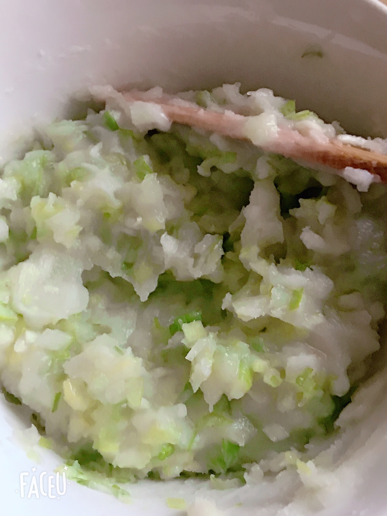 牛油酥饼 酱菜 玉米面粥
