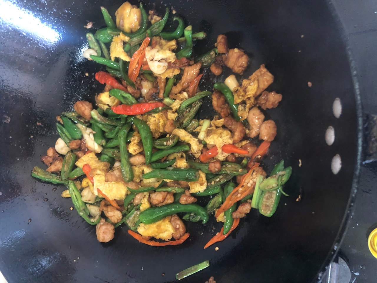 农家辣椒鸡蛋炒猪肉