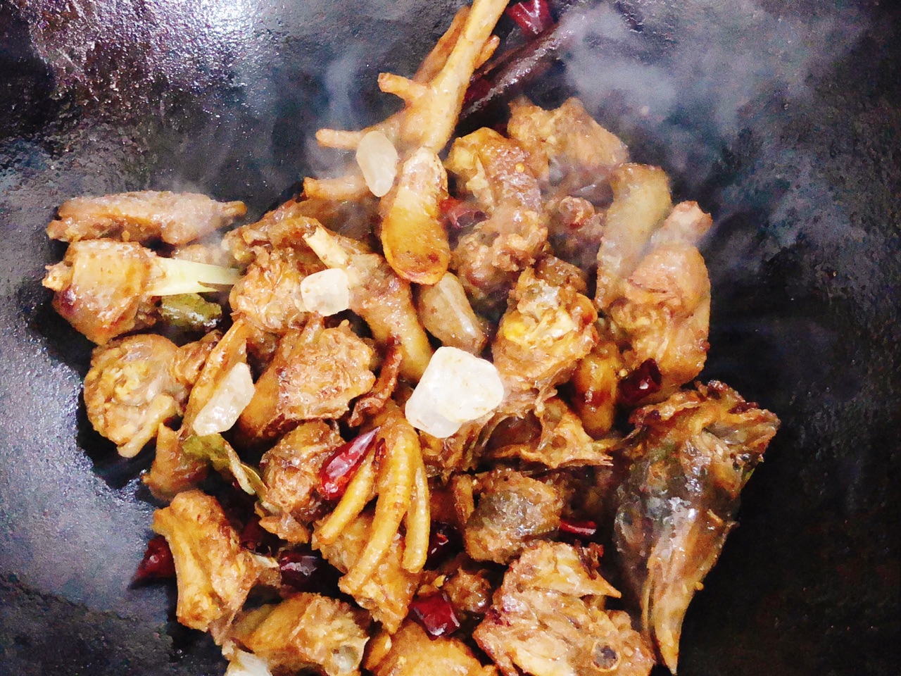 农家特色菜～地锅鸡