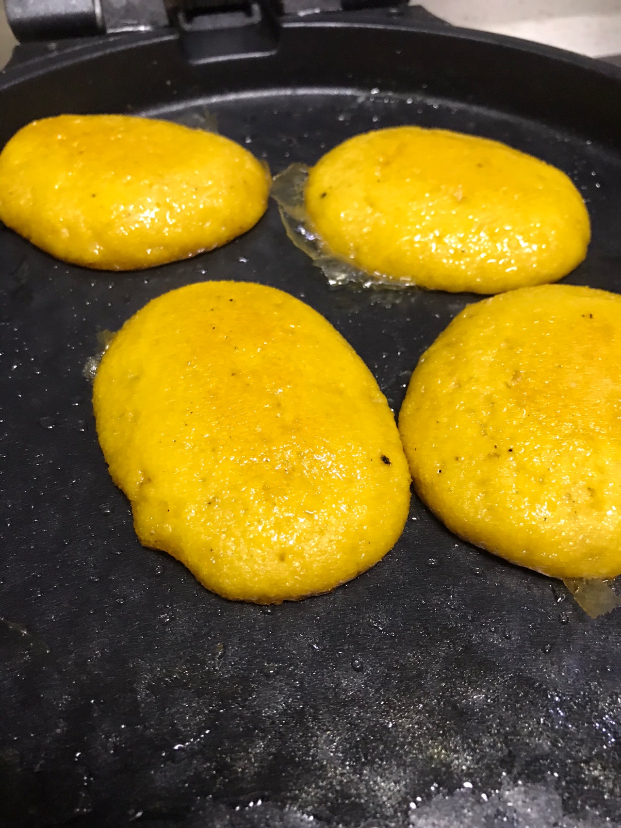 农家贴玉米饼子