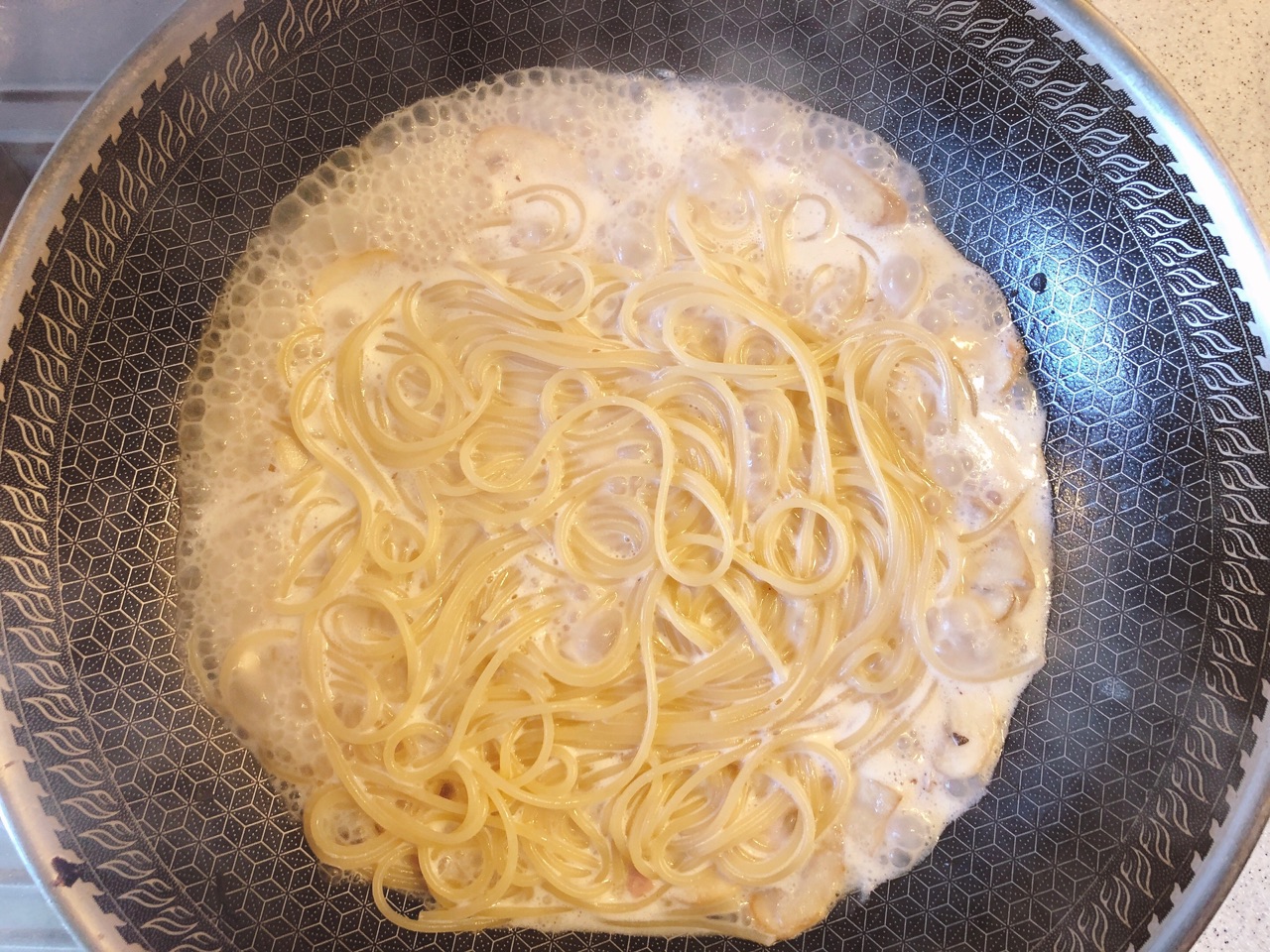 浓郁奶油蘑菇意面「新手零失败」